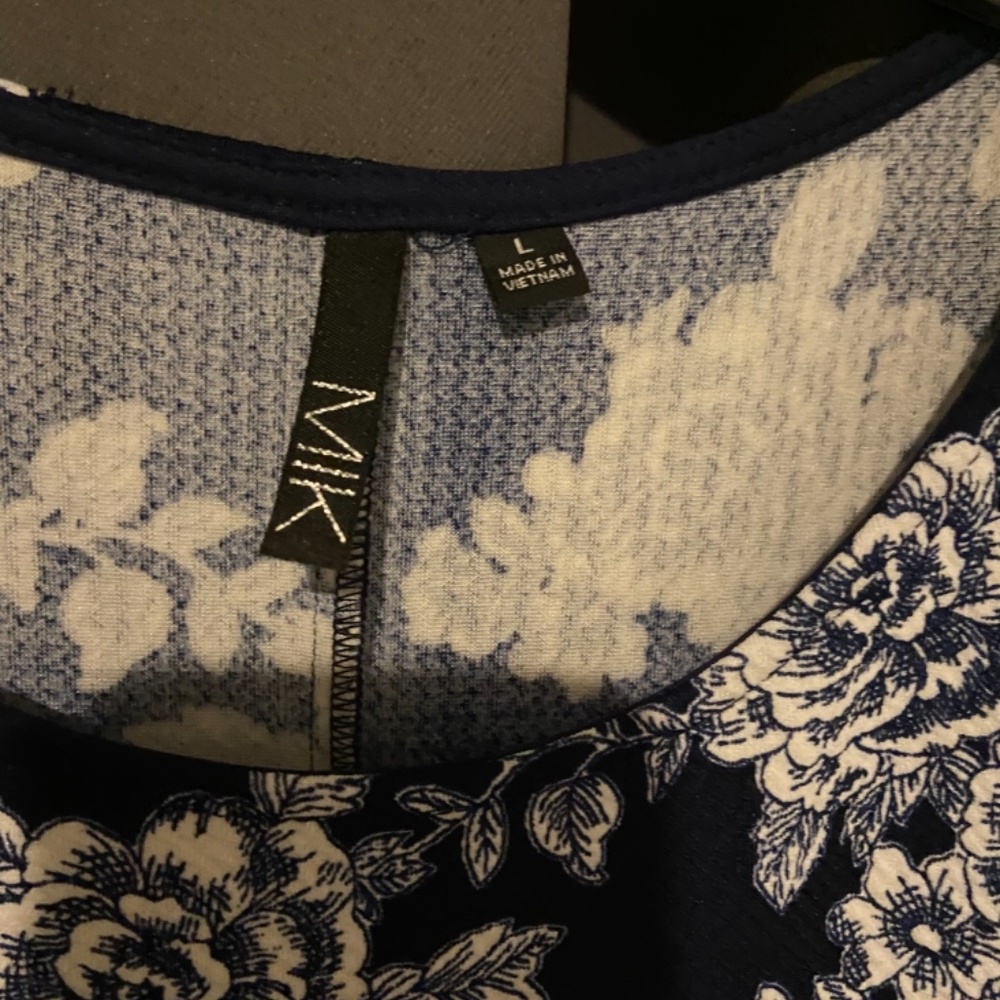 Dress - Picture 2 of 2